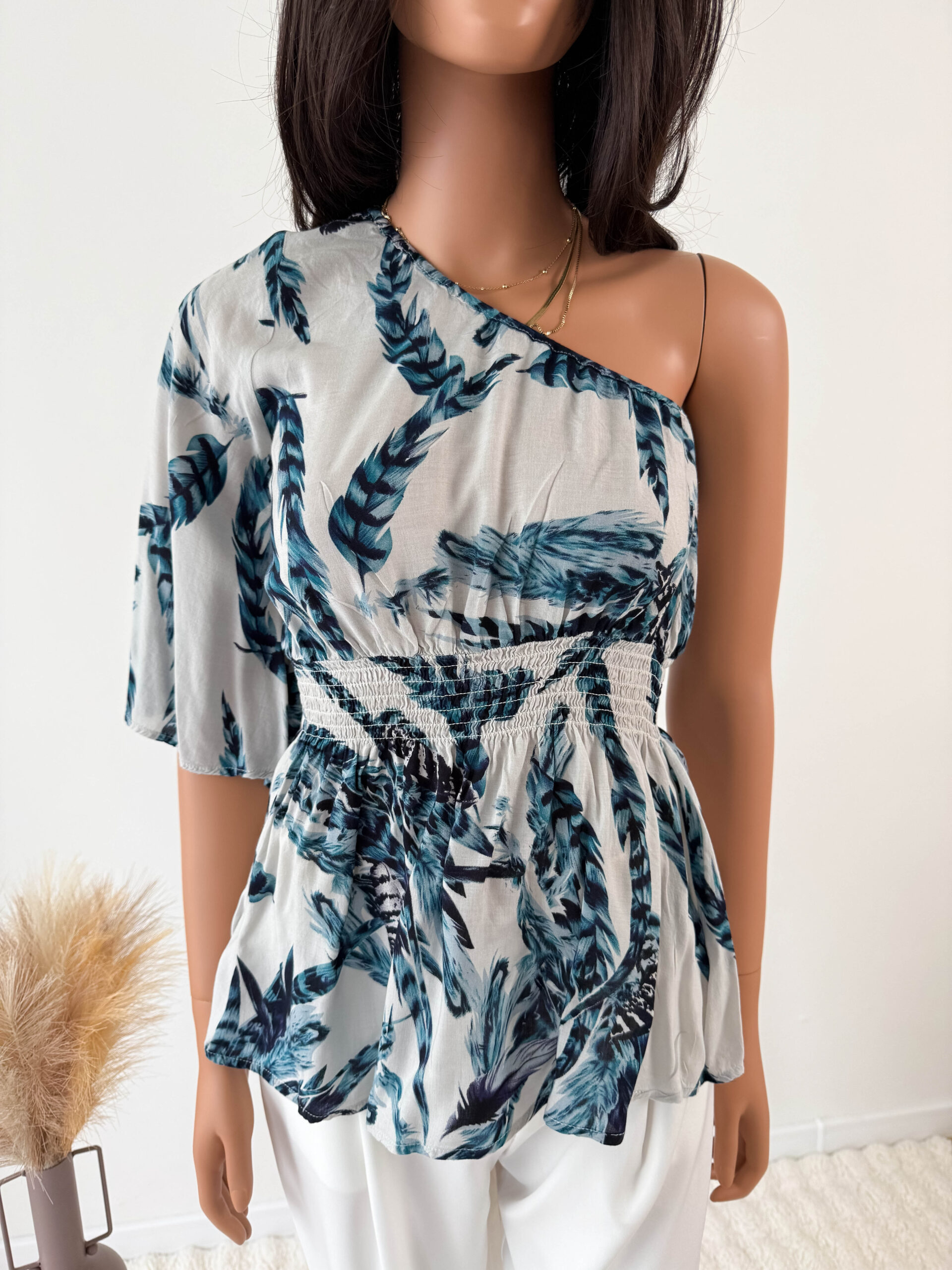 bluzka-asymetryczna-na-jedno-ramię-wiskozowa-boho-print