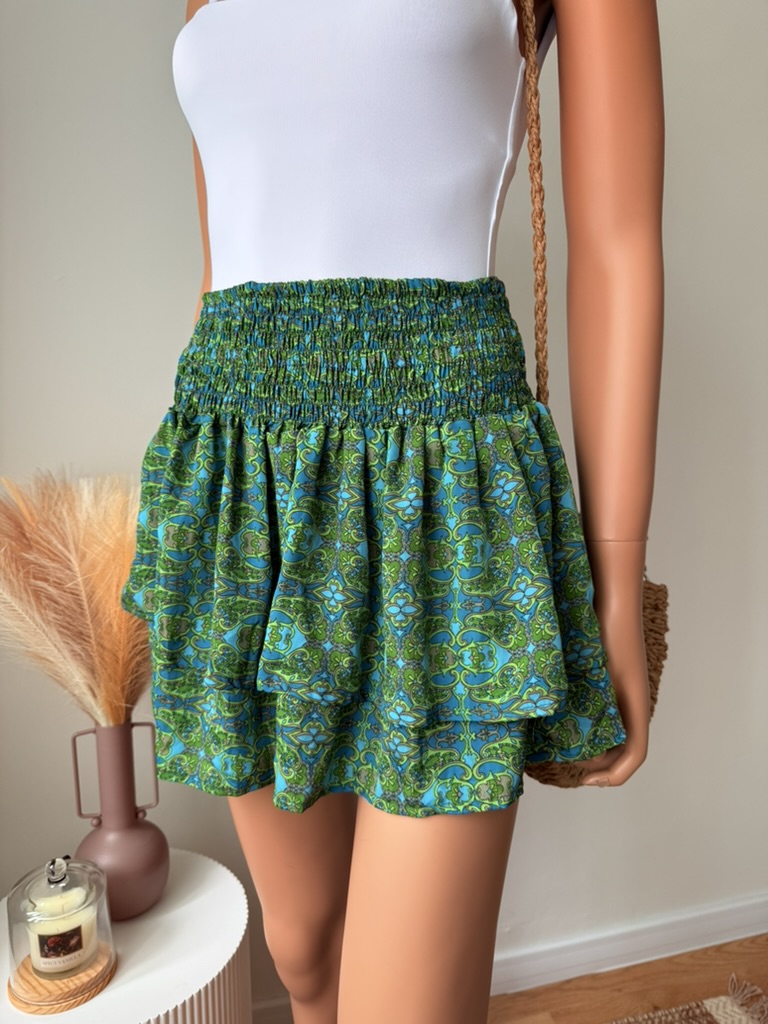E4C04AE3-FB98-4463-ACC0-14B08ABCFAFD_1_105_c jedwabna-spodniczka-boho-paisley-mini-bohoo-fashion